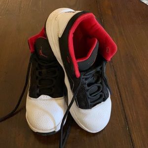 Jordan Max Aura 2 Big Kids